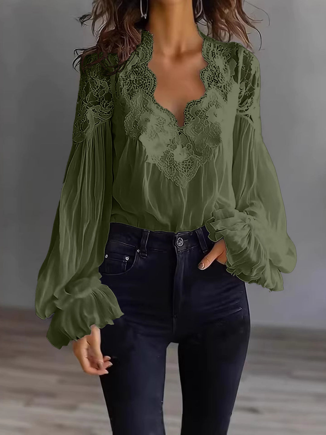 Grace | Floral Lace Scallop Neck Lantern Sleeve Blouse