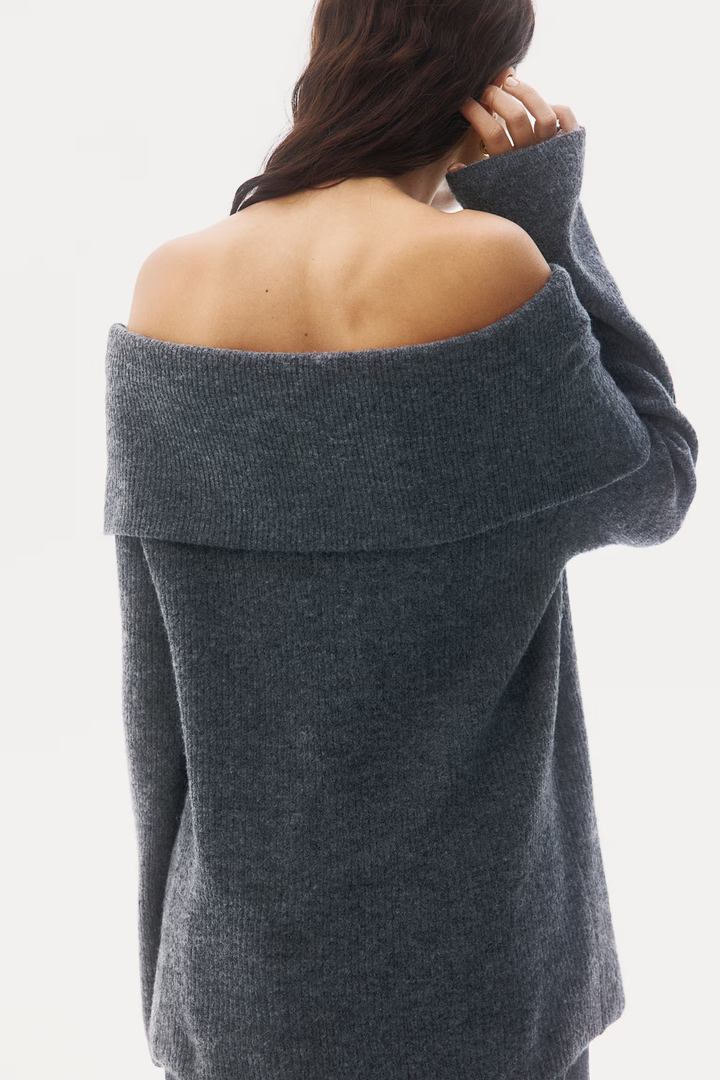 Joliana | Off-Shoulder Layered Knitted Top