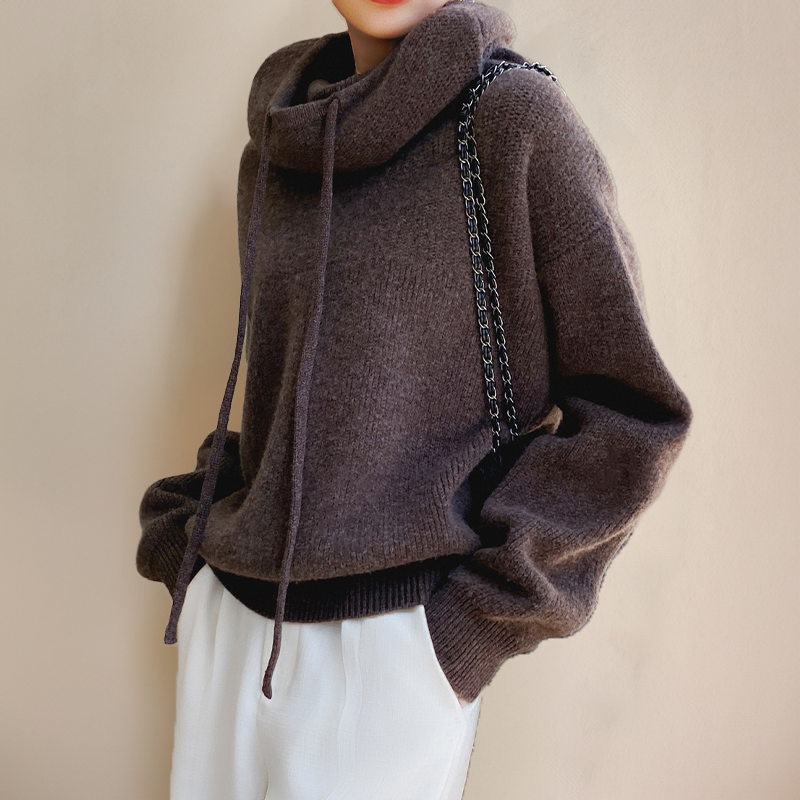 Amina | Luxe Merino Wool Hoodie Elegance