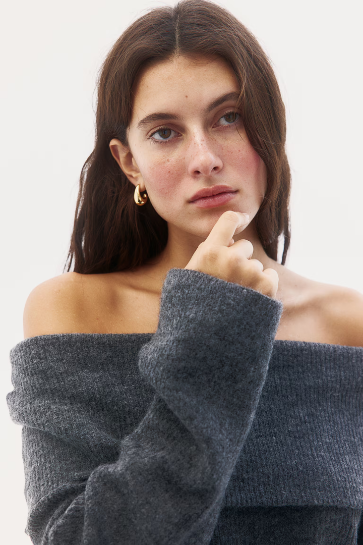 Joliana | Off-Shoulder Layered Knitted Top